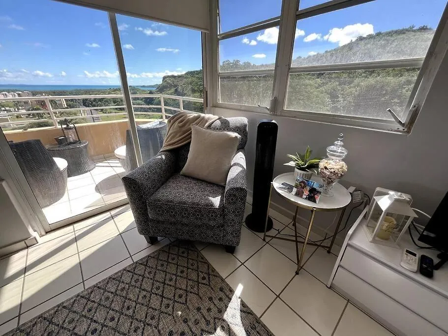 Serene Coastal Getaway With Panoramic Ocean View Ceiba